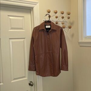 Aritzia Babaton - Faux Leather Button Down Light Jacket - Brown - Small